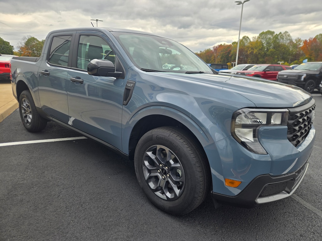 New 2025 Ford Maverick XLT TRUCK