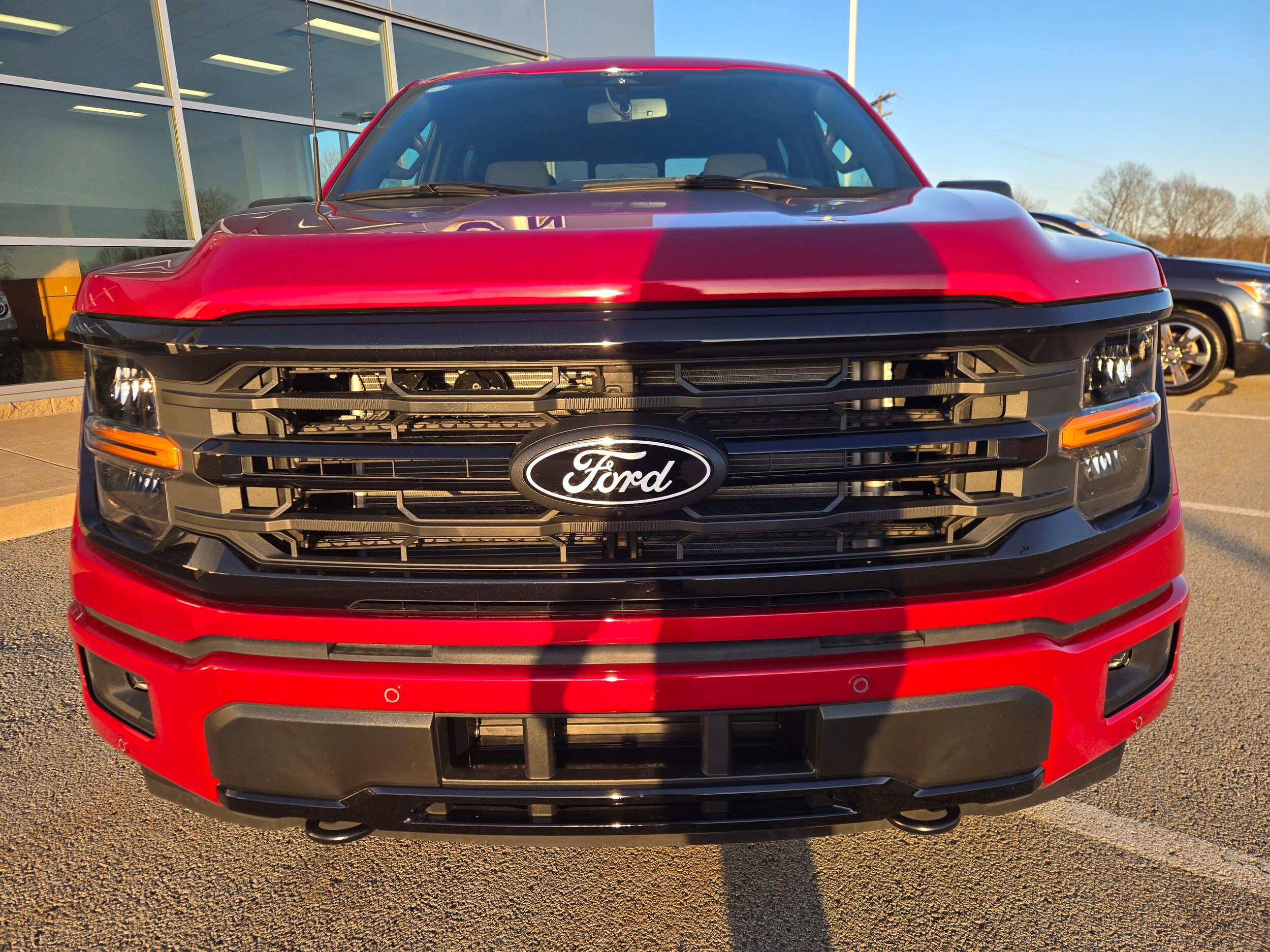 2025 Ford F-150 XLT photo 2