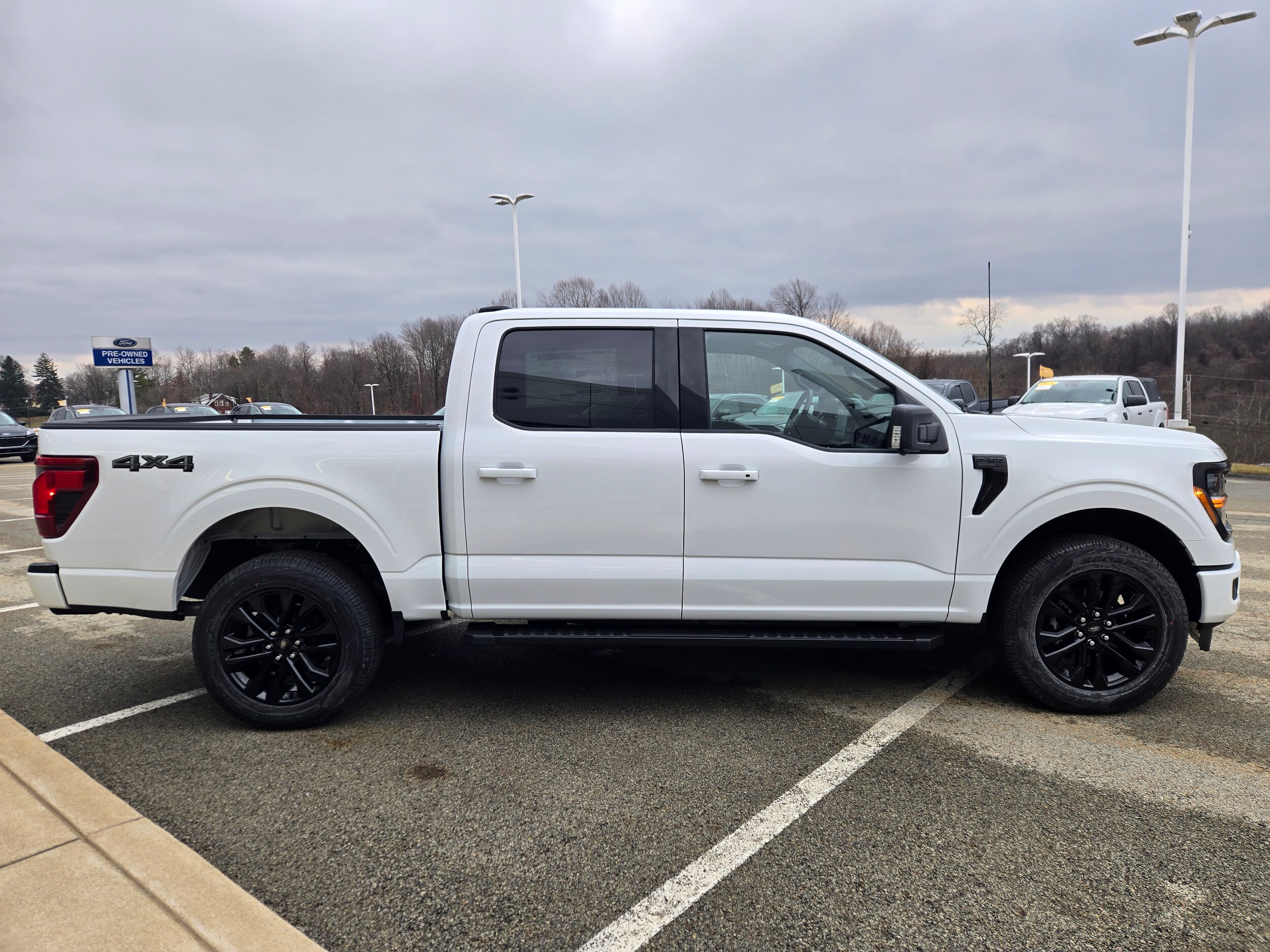 2025 Ford F-150 XLT photo 3