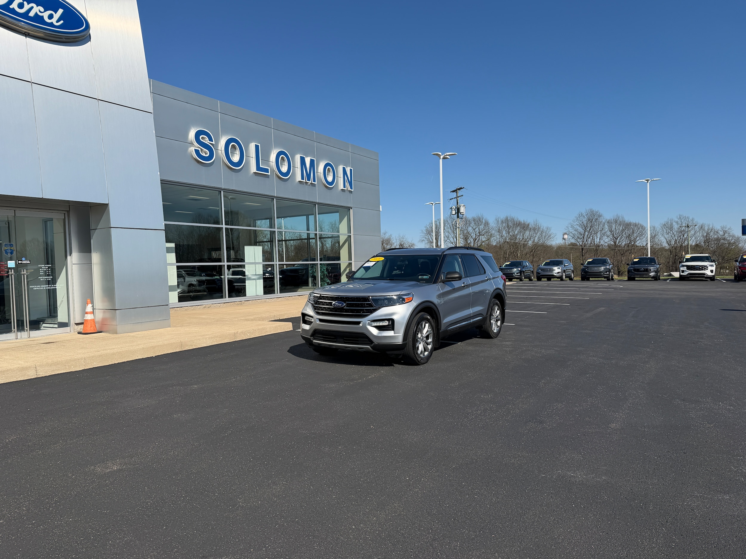 Iconic Silver 2020 Ford Explorer XLT AWD SUV / Crossover All-Wheel Drive Automatic