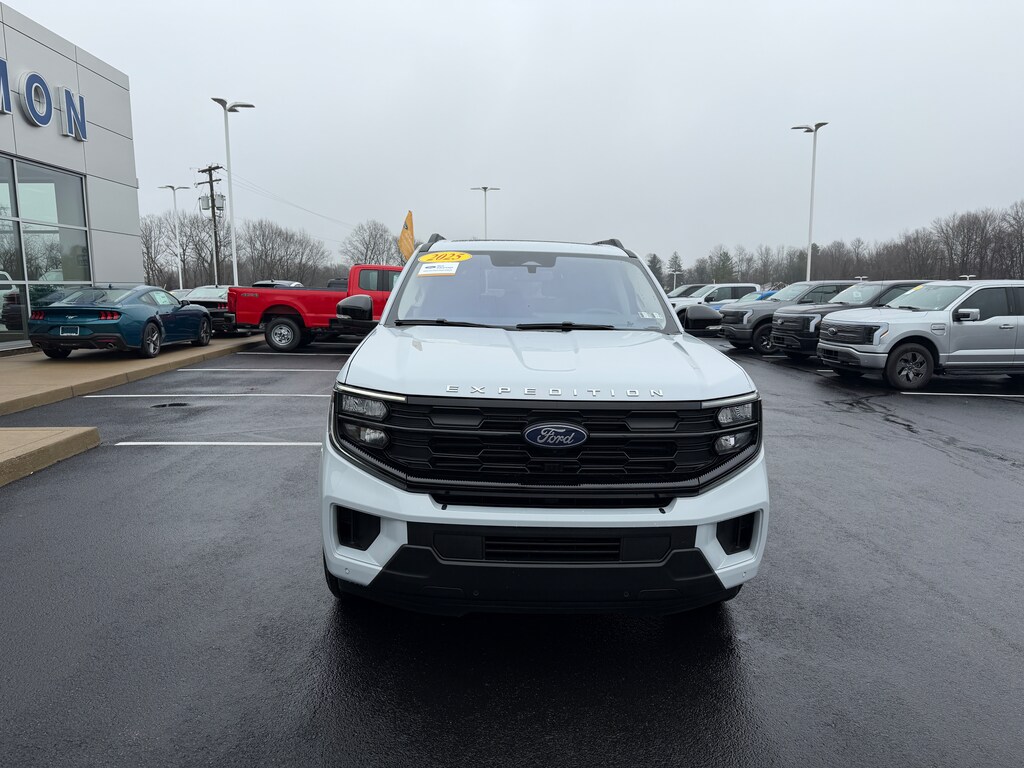 Certified 2025 Ford Expedition Active Active 4x4