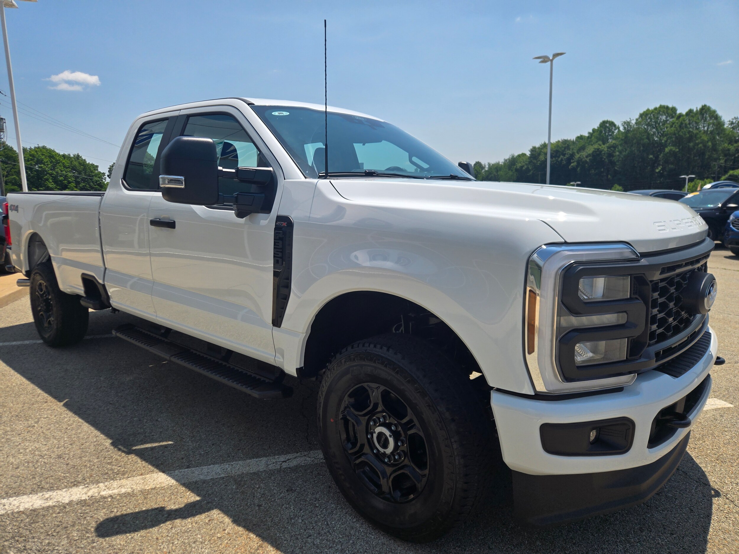 2025 Ford F-350 XL photo 3