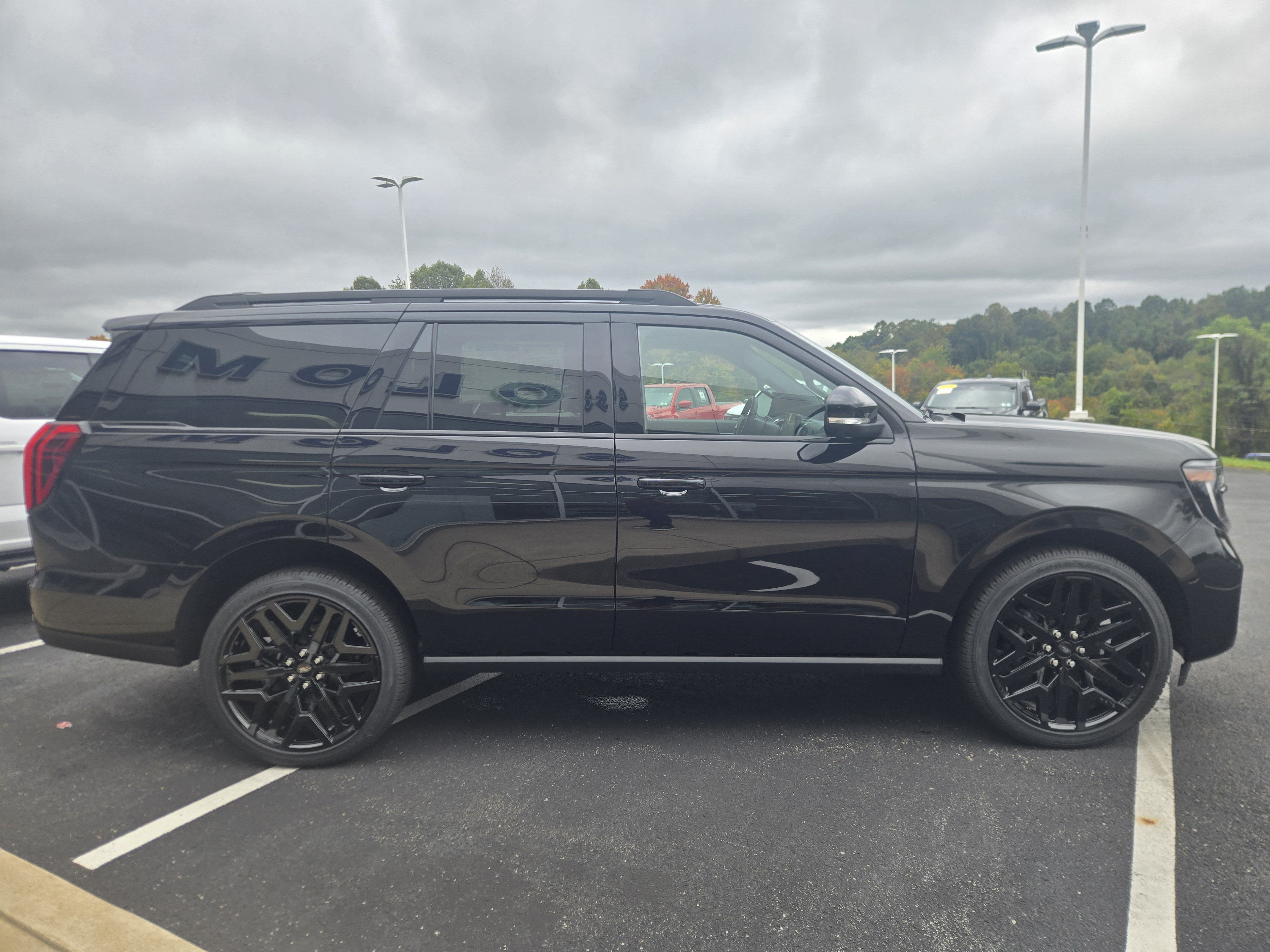 New 2027 Ford Expedition Platinum SUV