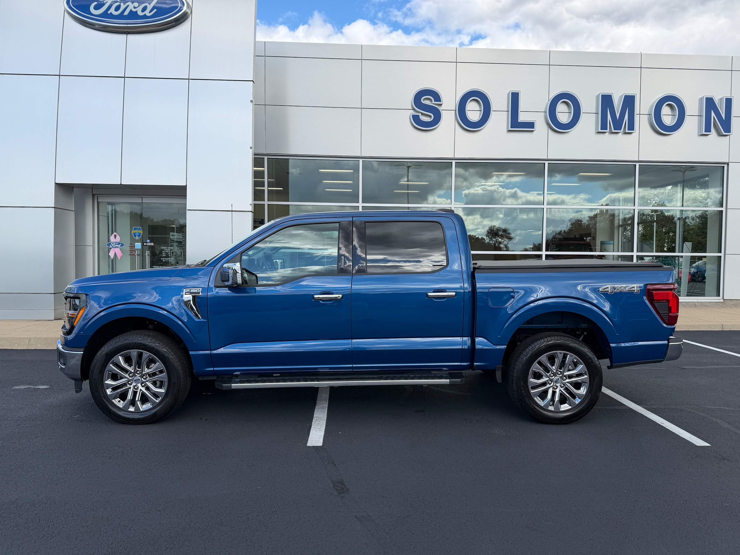 2024 Ford F-150 XLT - Photo 8