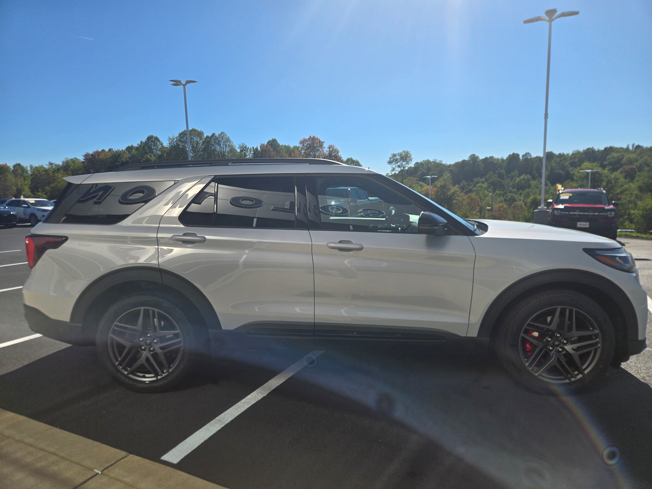 2026 Ford Explorer ST photo 3