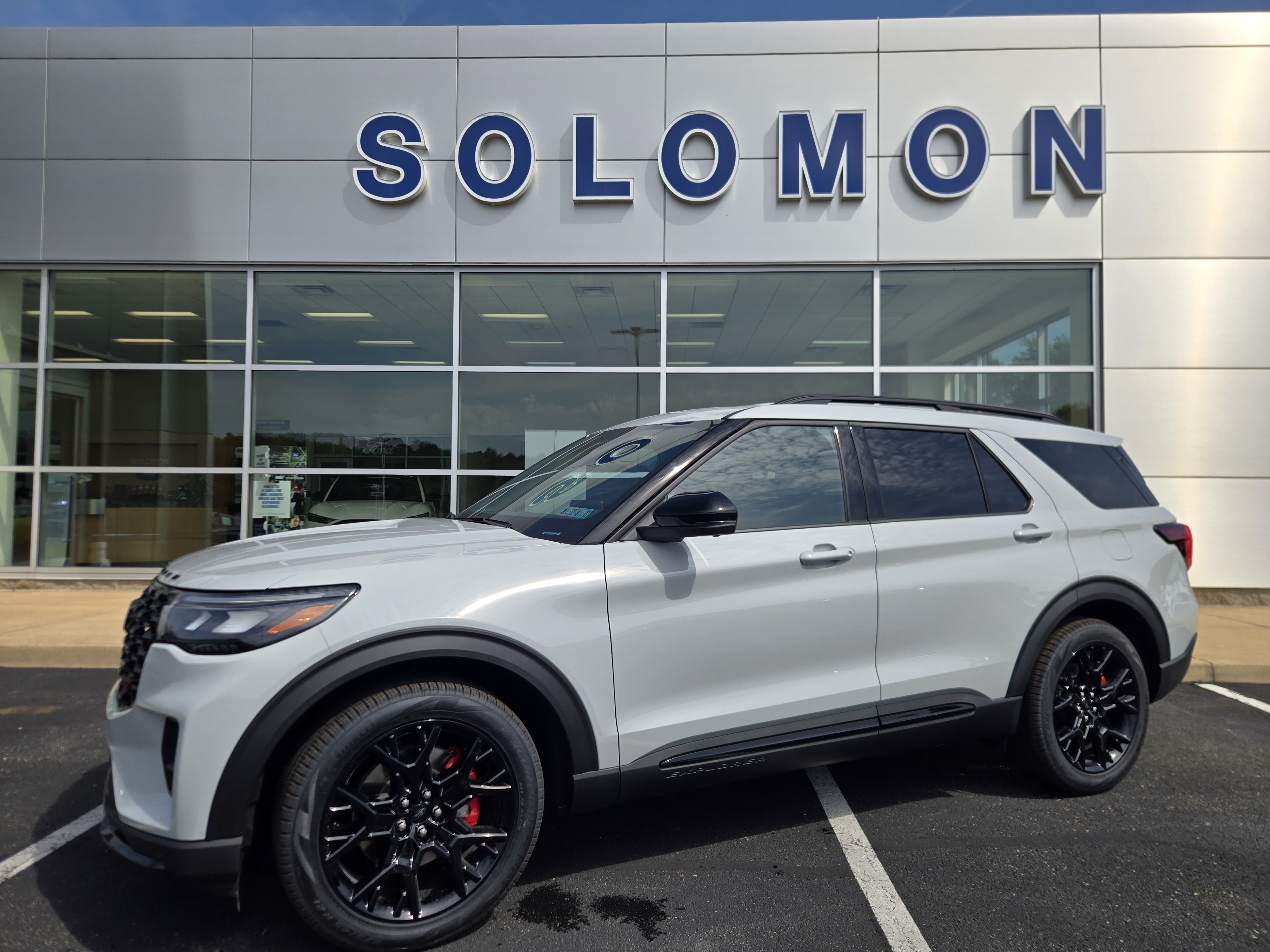 2027 Ford Explorer ST SUV
