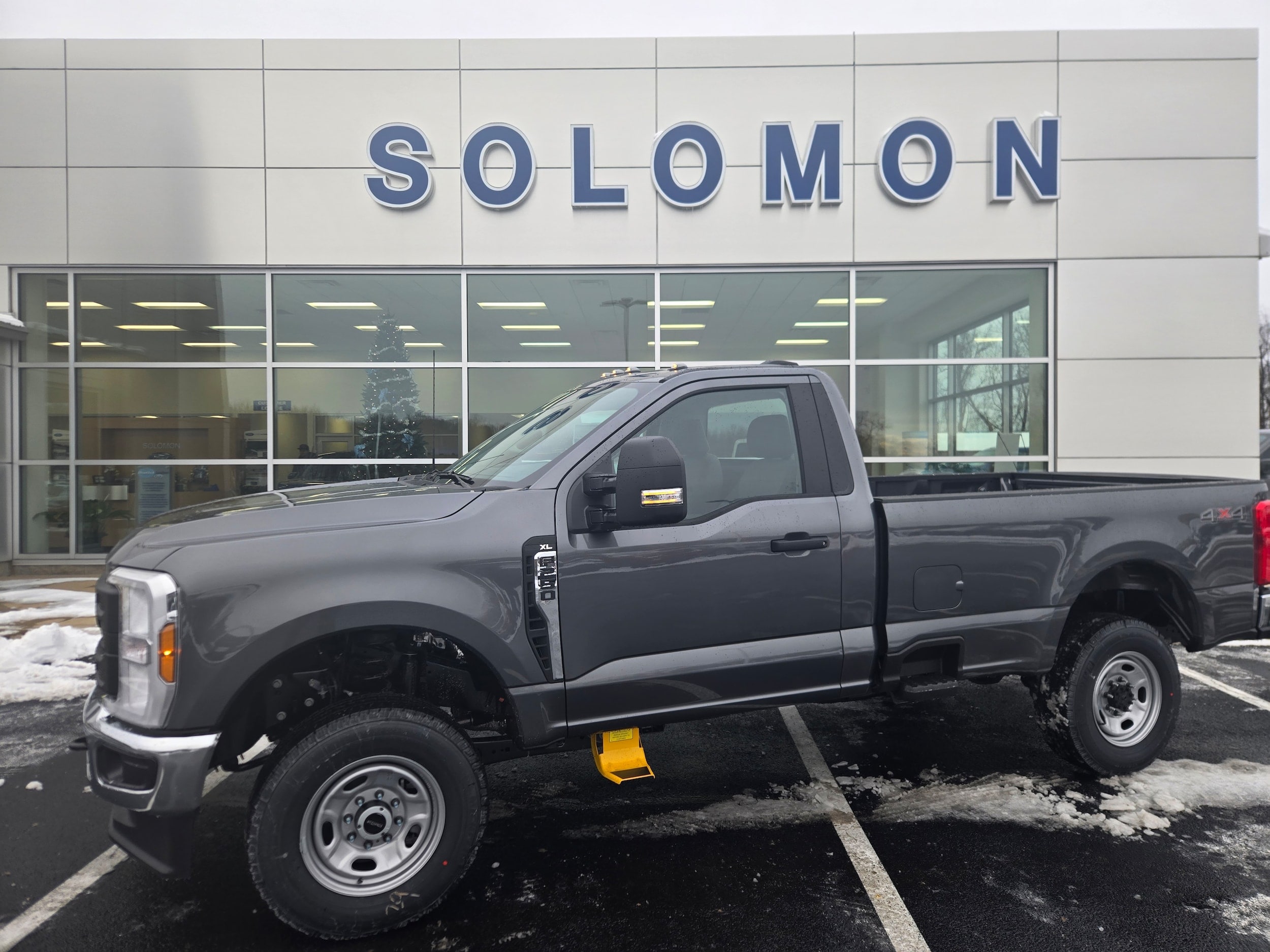 2026 Ford F-250 Super Duty XL's photo