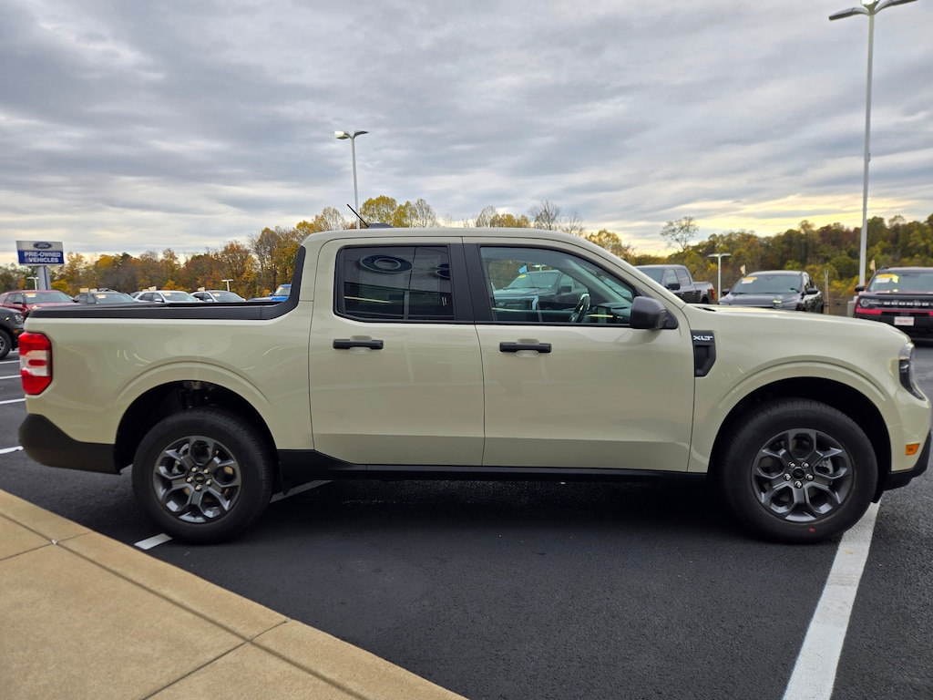 New 2025 Ford Maverick XLT TRUCK