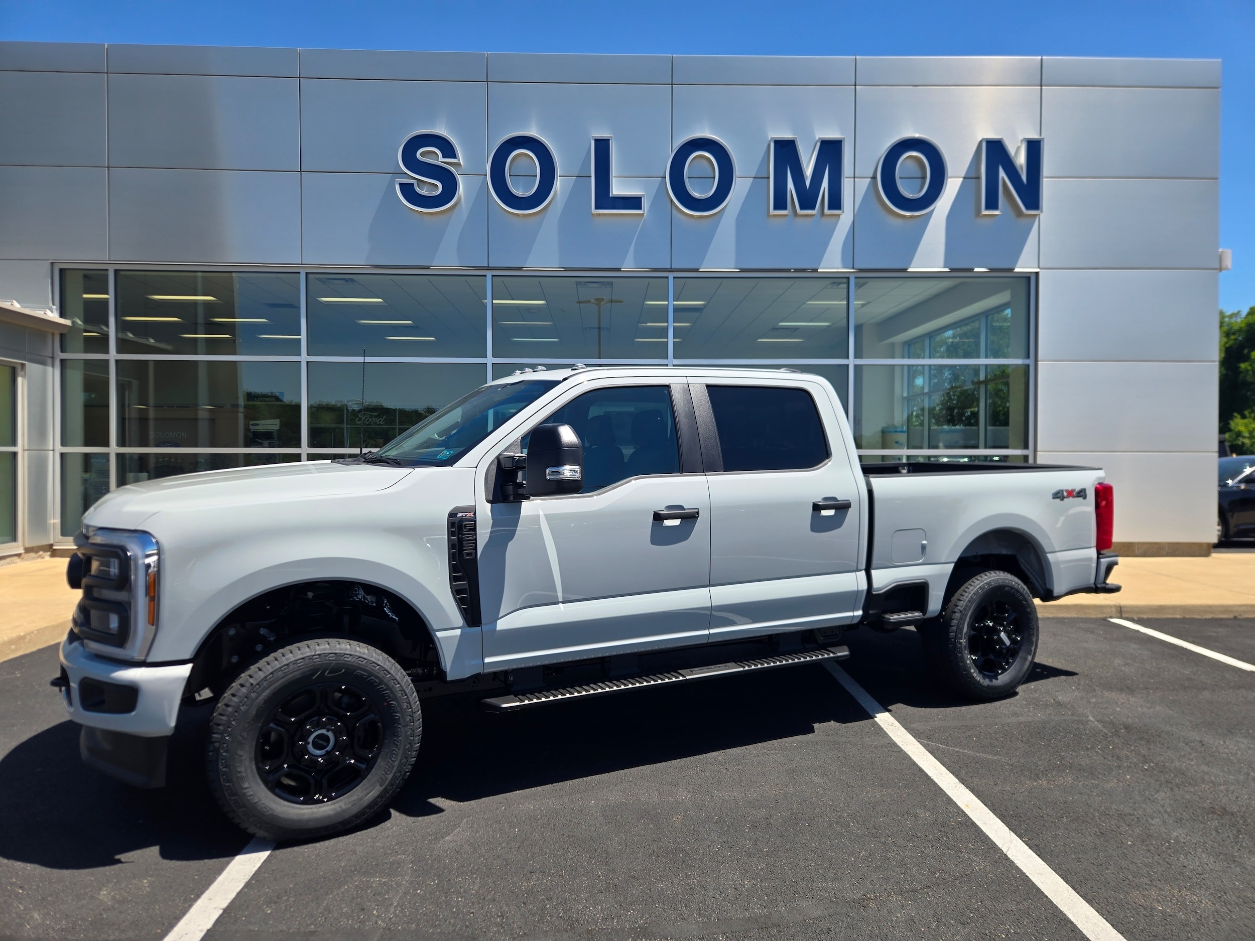 2026 Ford F-250 XL 4x4 Crew Cab 6-3/4' Box's photo