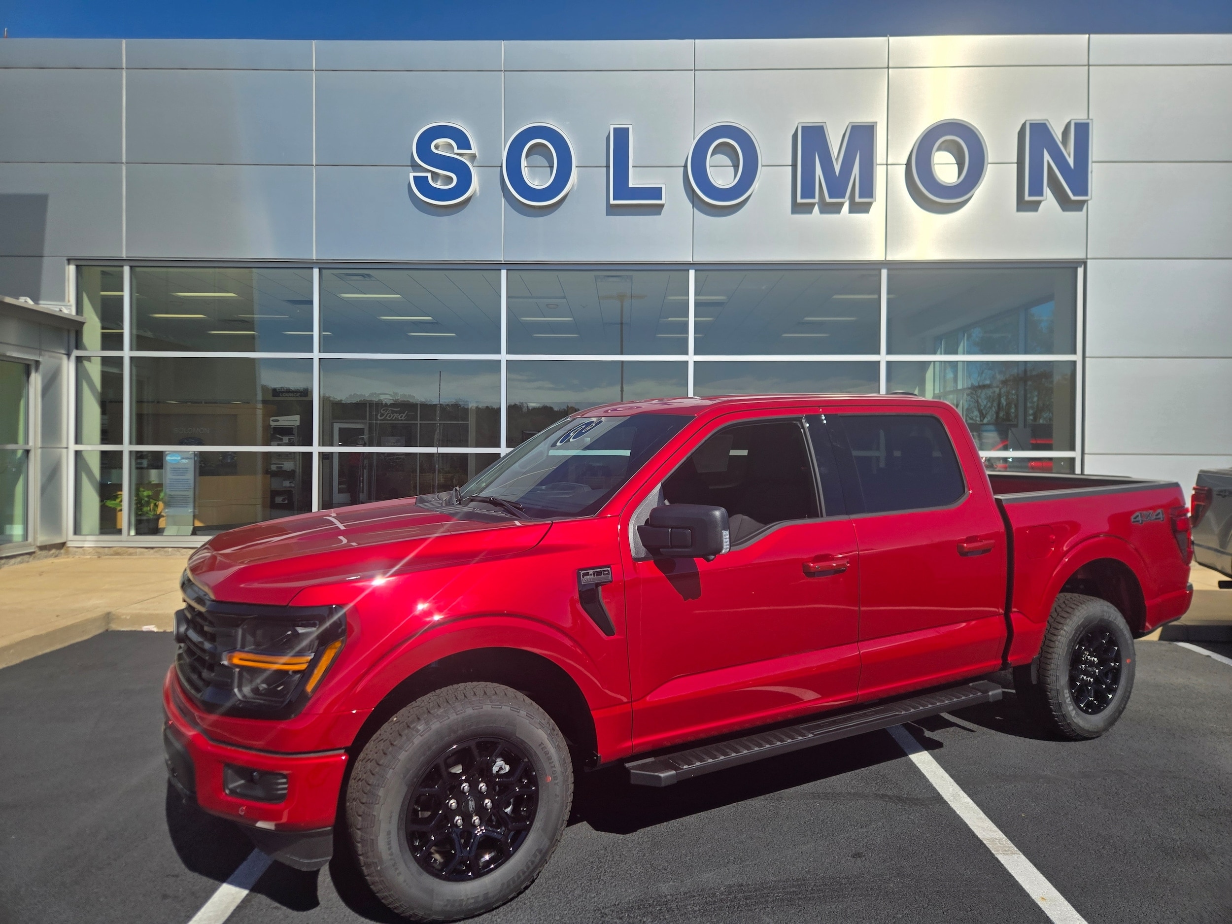 2025 Ford F-150 XLT's photo