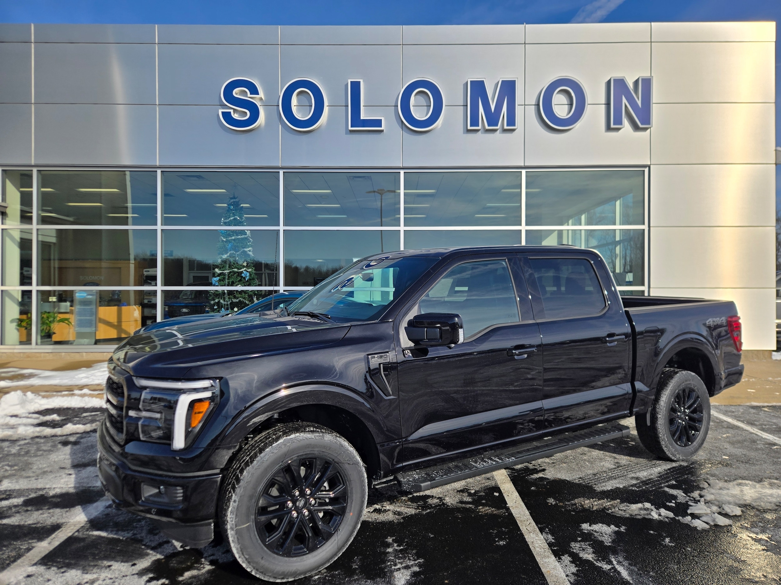 2025 Ford F-150 Lariat's photo