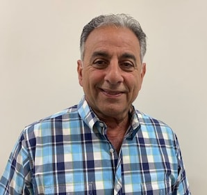 Staff member Norman Solomon from 2fe0d997a1f4