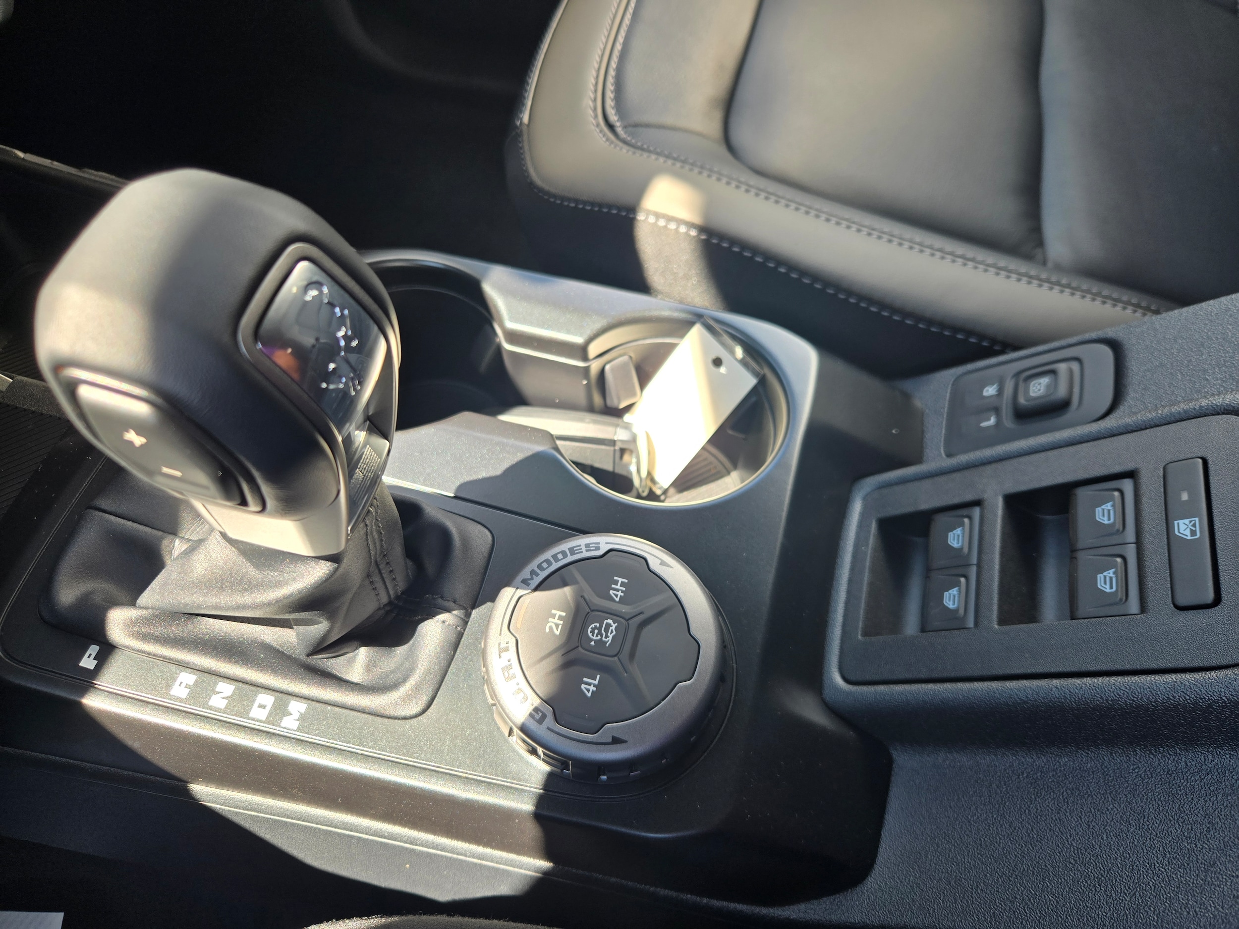 2025 Ford Bronco 4-Door Outer Banks - Photo 17