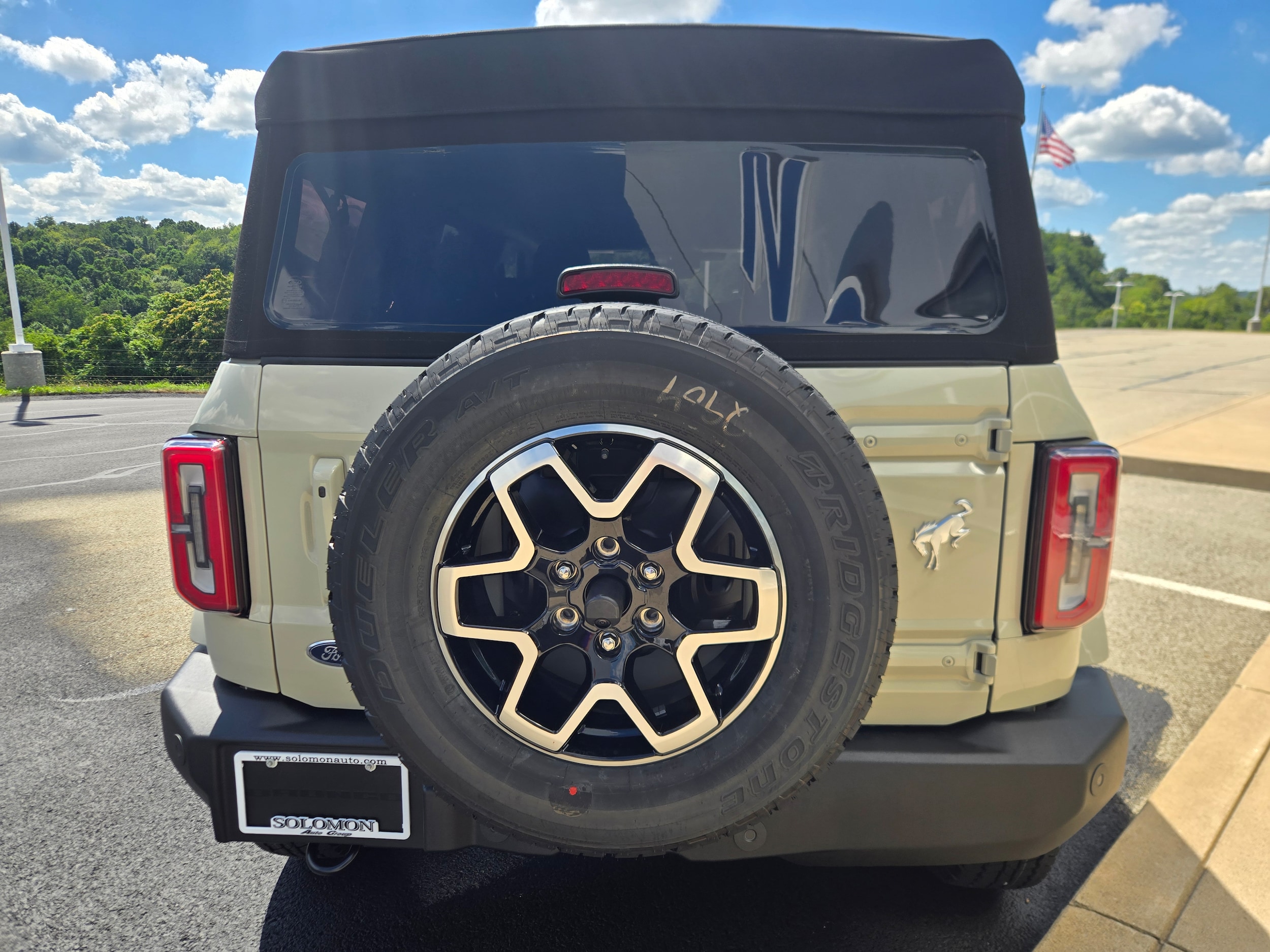 2025 Ford Bronco 4-Door Outer Banks - Photo 6