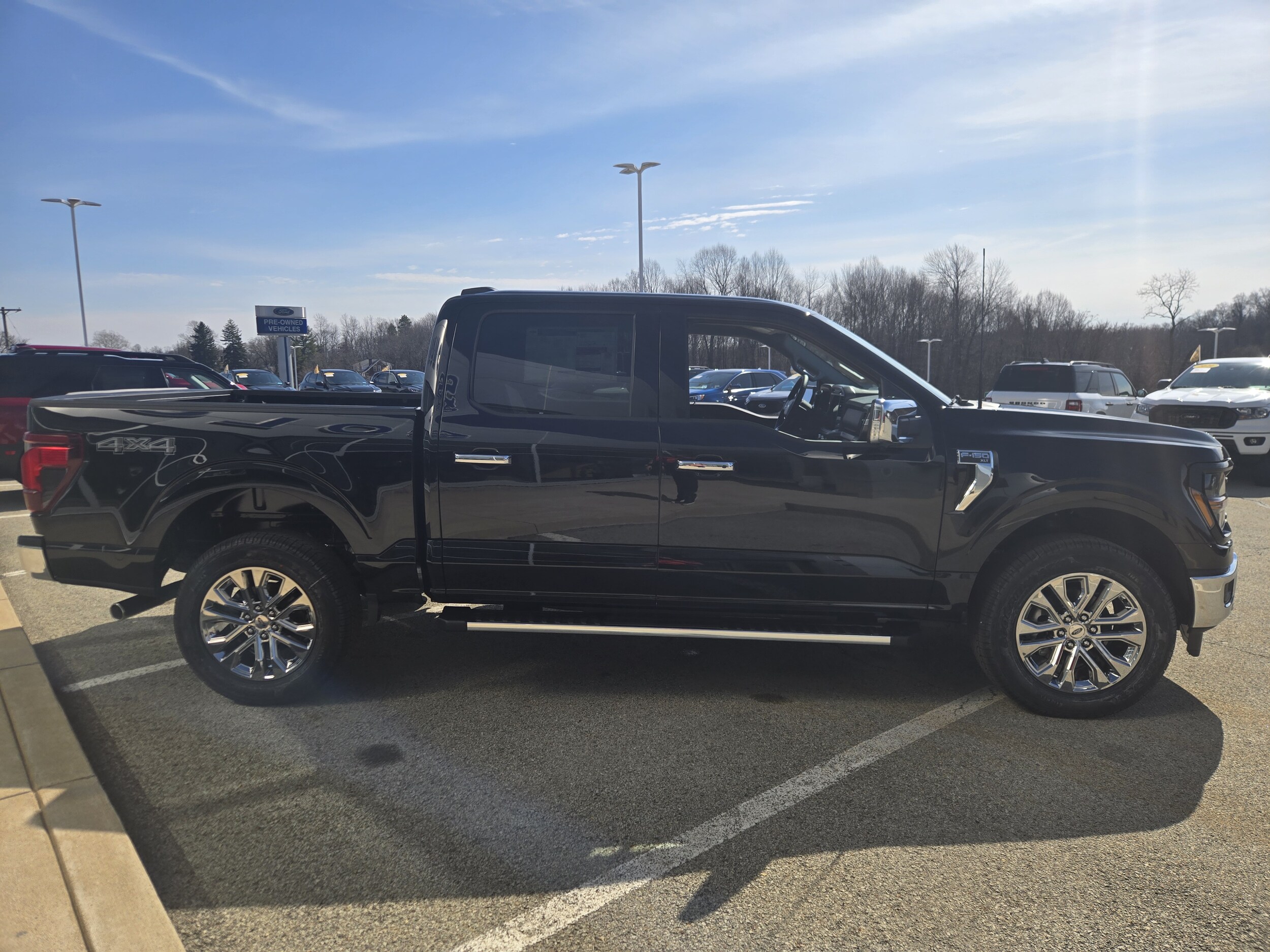 2025 Ford F-150 XLT photo 4
