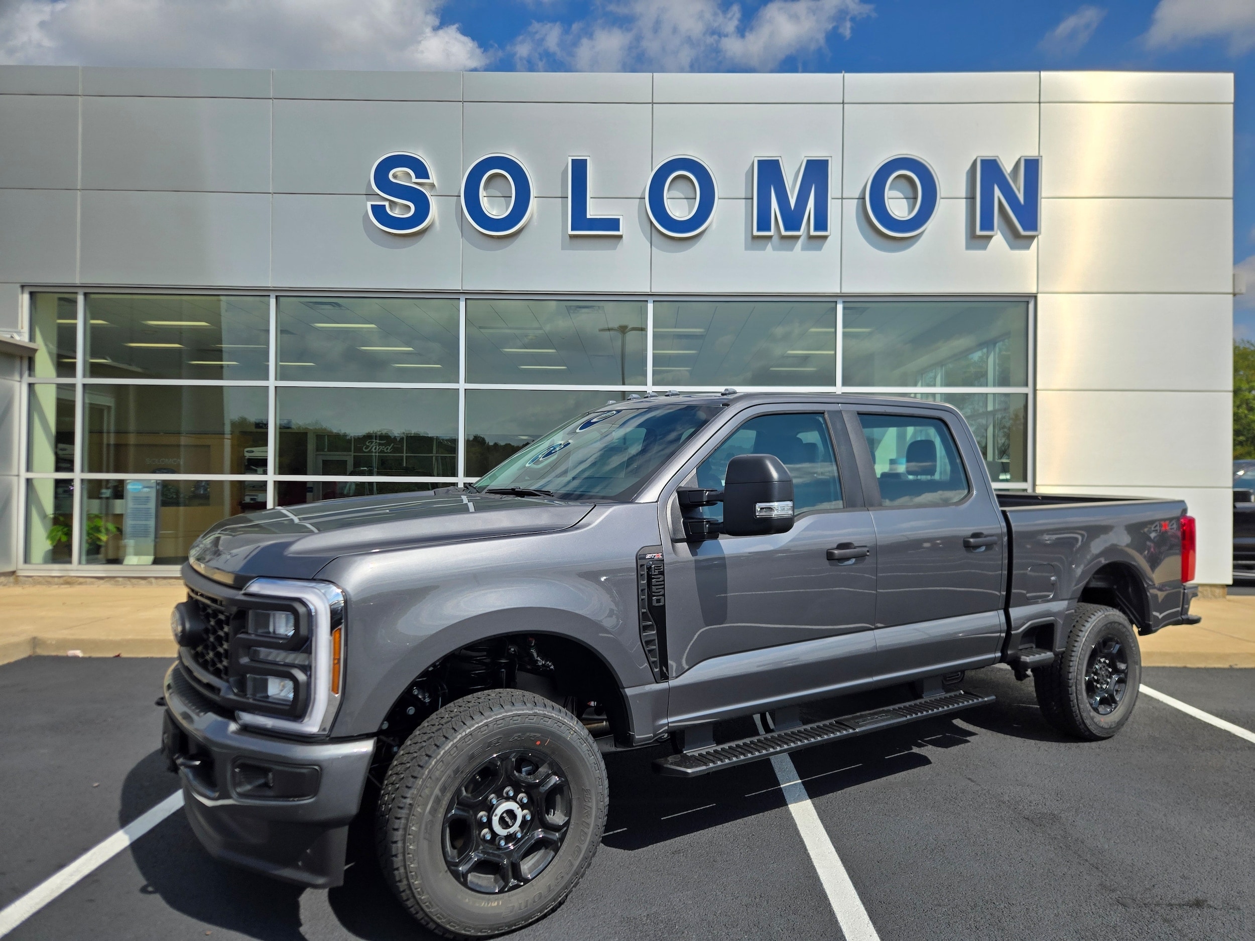 2026 Ford F-250 Super Duty XL's photo