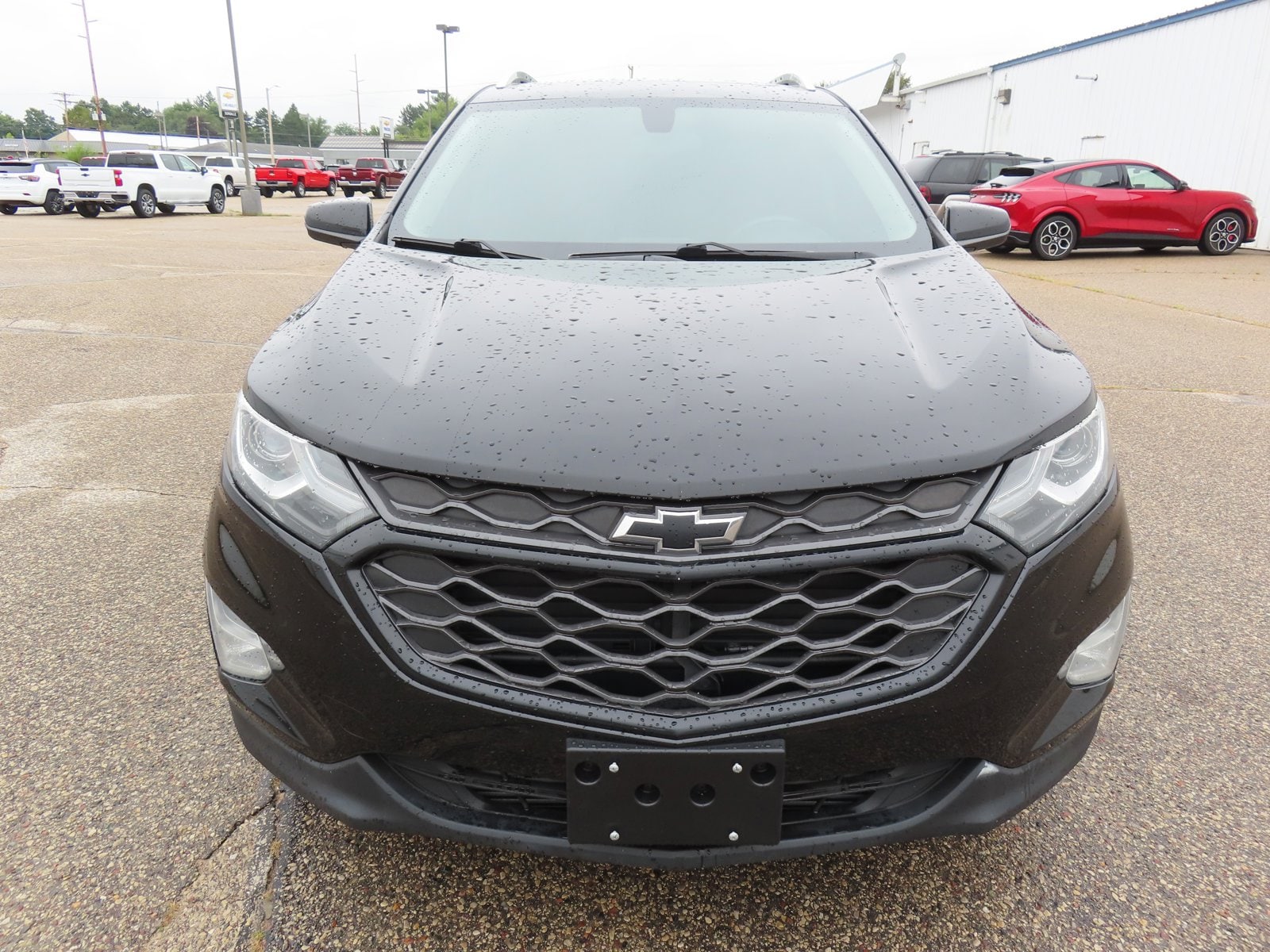 Used 2019 Chevrolet Equinox LT with VIN 2GNAXKEV2K6275385 for sale in Wautoma, WI