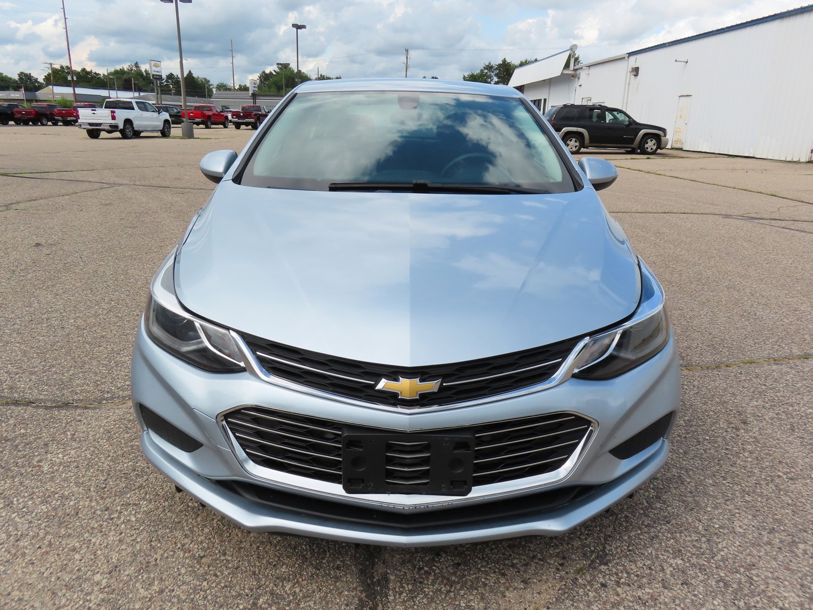 Used 2017 Chevrolet Cruze LT with VIN 1G1BE5SM7H7148813 for sale in Wautoma, WI