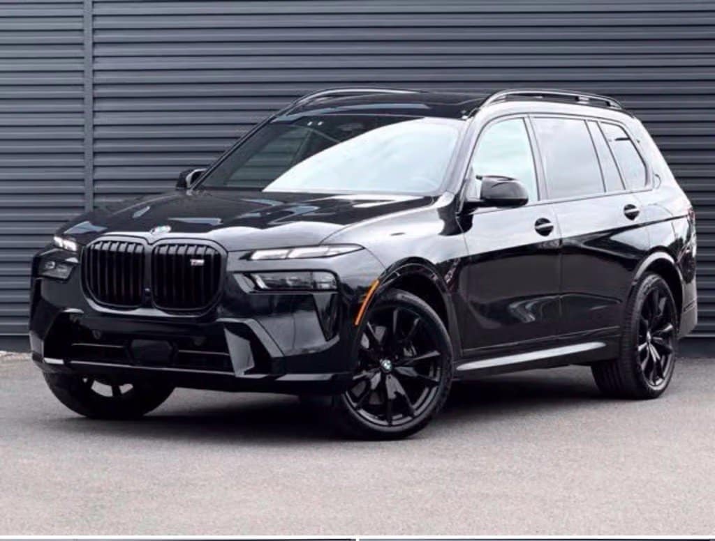 2023 BMW X7