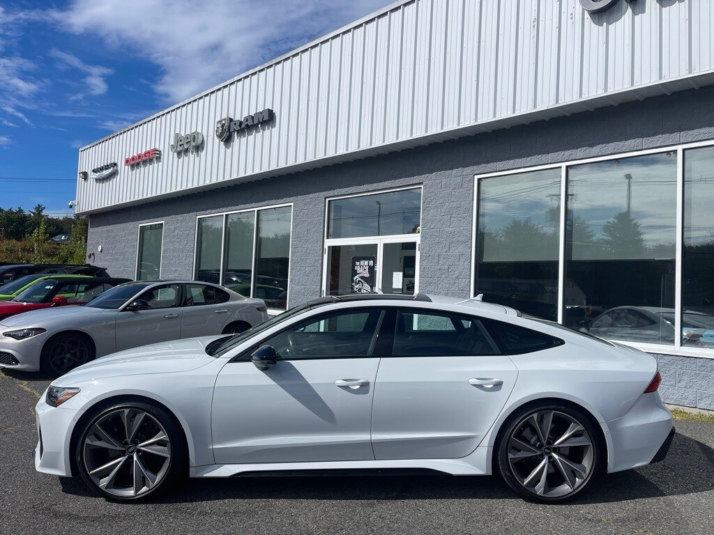 2021 Audi RS 7 Base photo 3