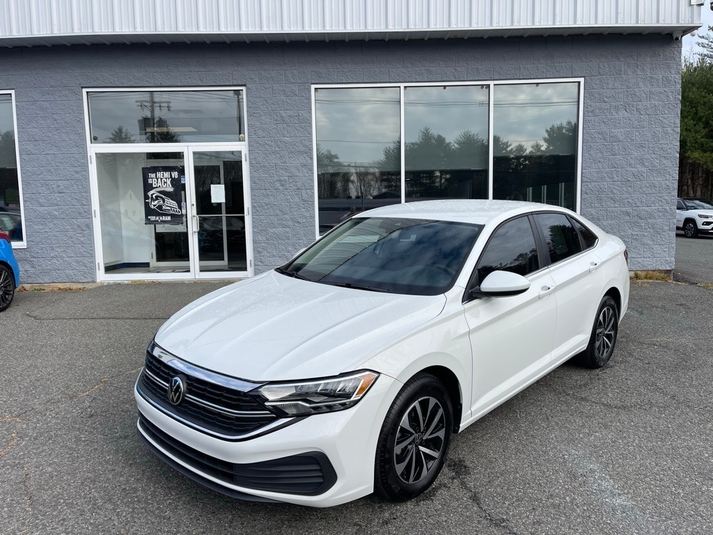 Used 2024 Volkswagen Jetta S with VIN 3VW4M7BU8RM008188 for sale in Orange, MA