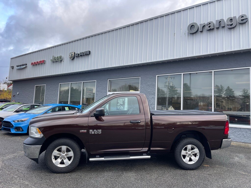2015 Ram 1500 Tradesman photo 2