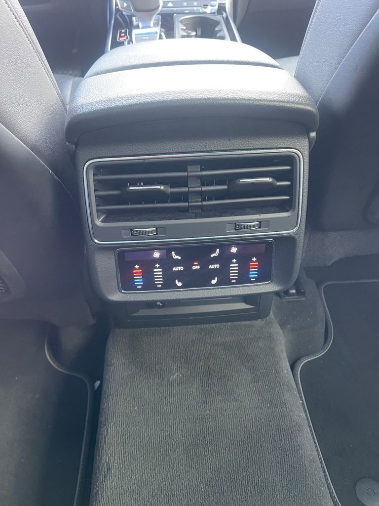 2019 Audi Q8 Premium Plus - Photo 16