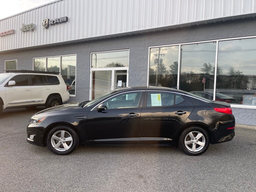 2014 Kia Optima LX photo 3