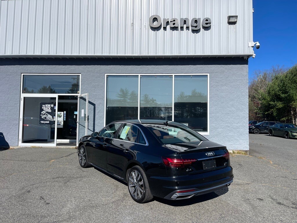 2022 Audi A4 40 Premium photo 3