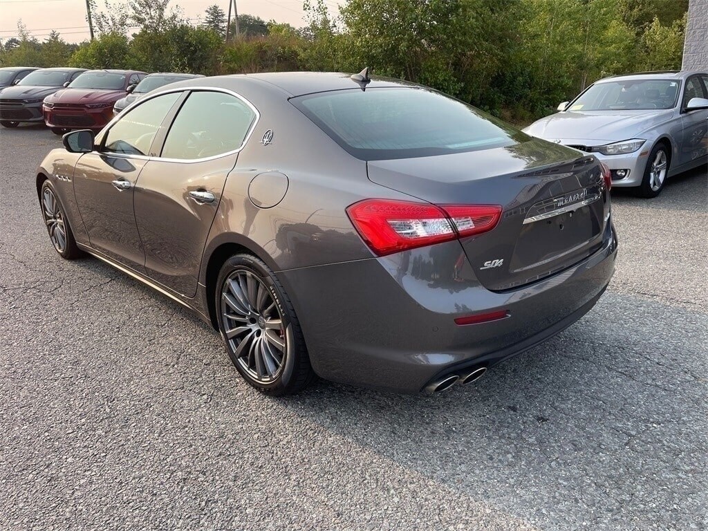 2019 Maserati Ghibli S Q4 photo 3