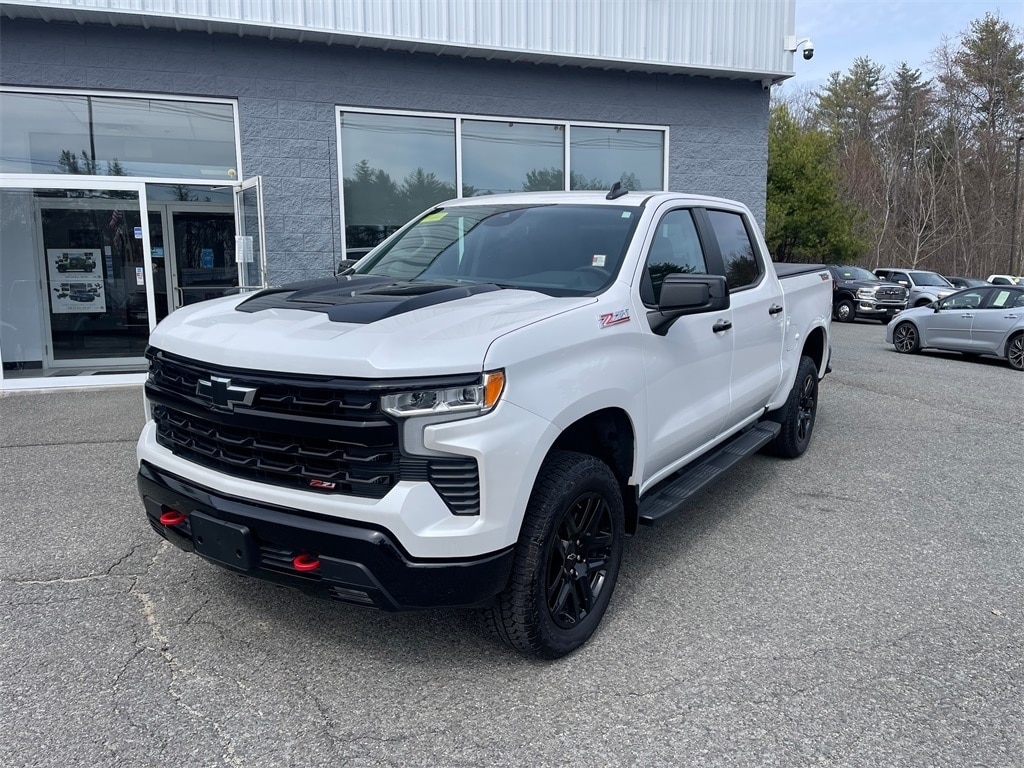 Used 2024 Chevrolet Silverado 1500 LT Trail Boss with VIN 3GCPDFEK8RG132299 for sale in Orange, MA
