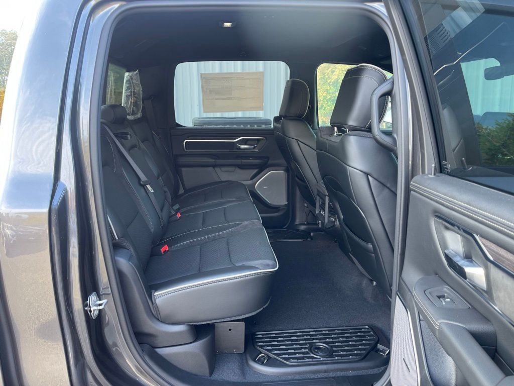 2026 RAM 1500 Laramie - Photo 13