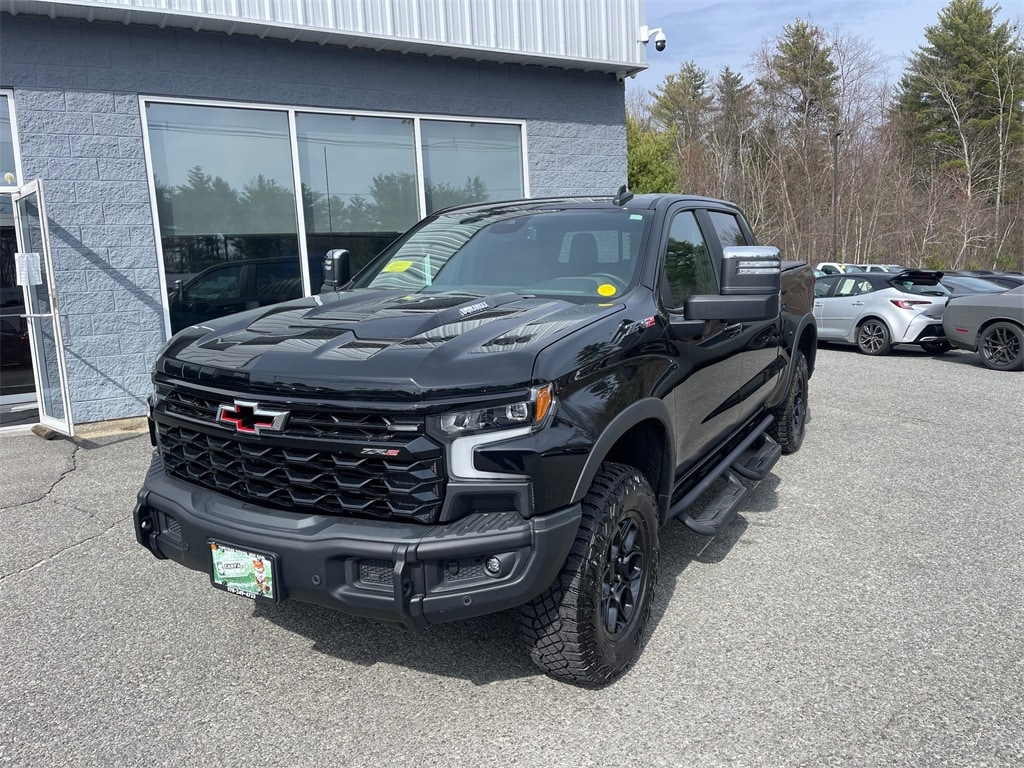 Used 2024 Chevrolet Silverado 1500 ZR2 with VIN 3GCUDHE81RG307639 for sale in Orange, MA