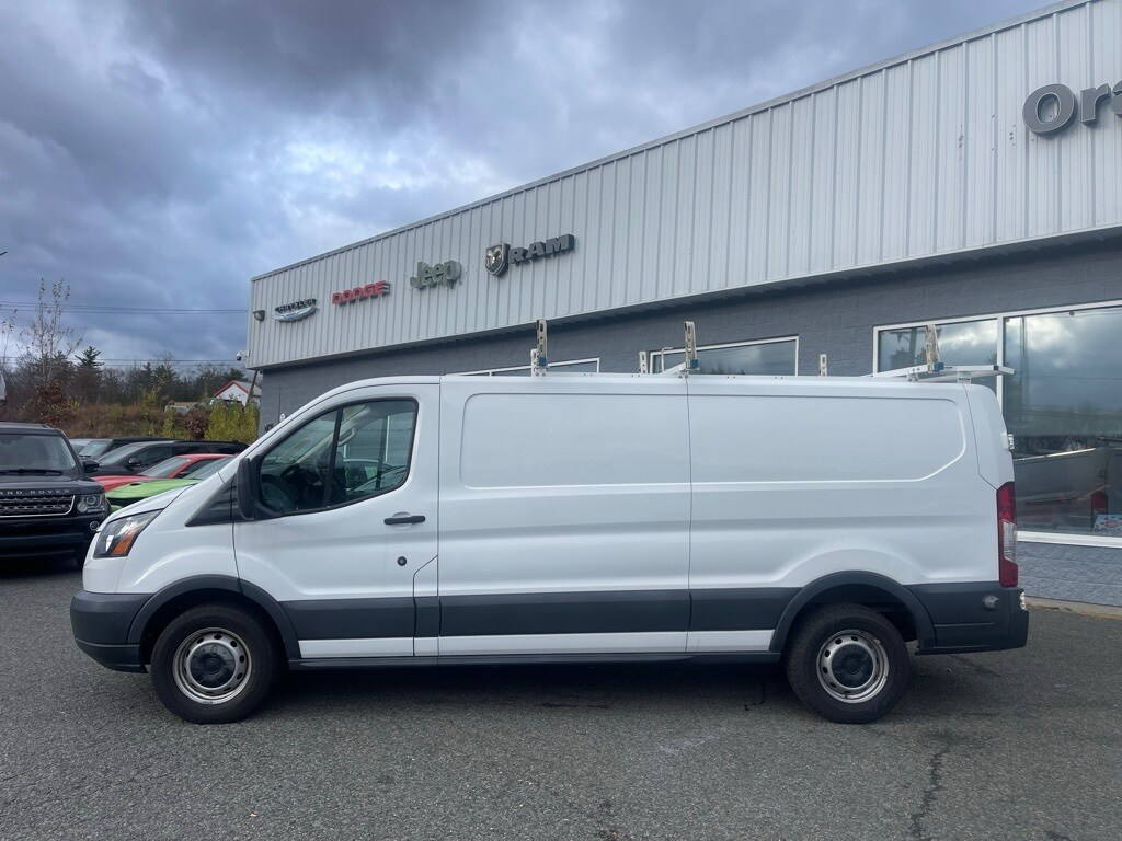 2017 Ford Transit photo 2