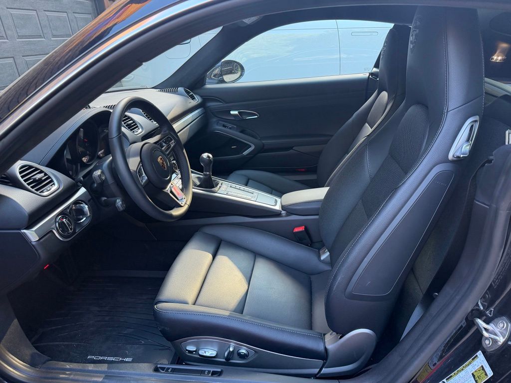 2025 Porsche 718 Style Edition - Photo 11