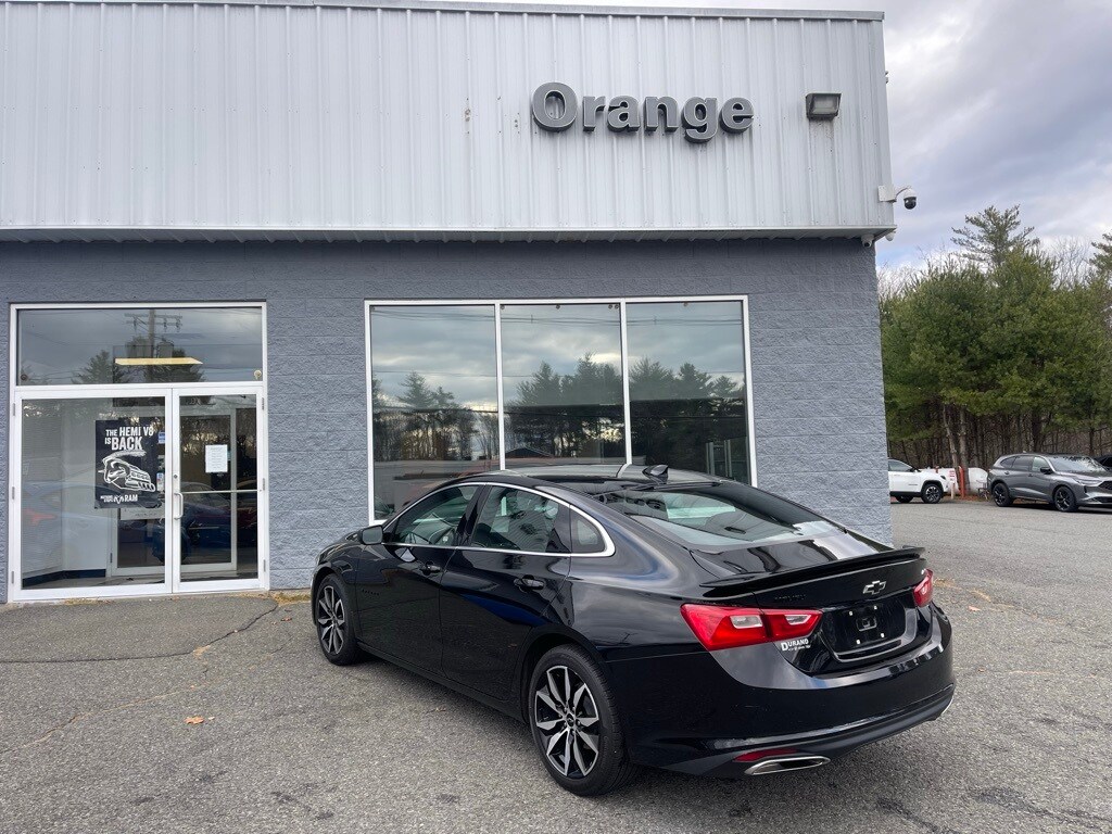 2022 Chevrolet Malibu RS photo 3