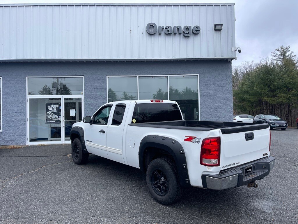 2013 Gmc Sierra 1500 SLE photo 2