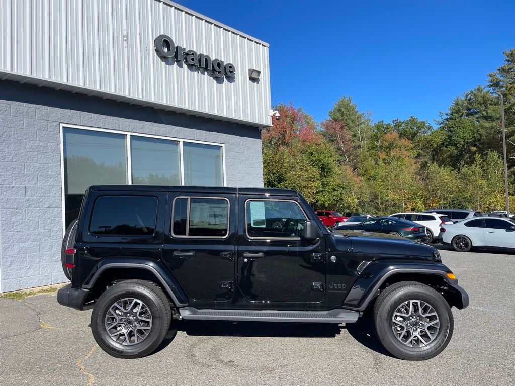 2025 Jeep Wrangler 4-Door Sahara - Photo 7