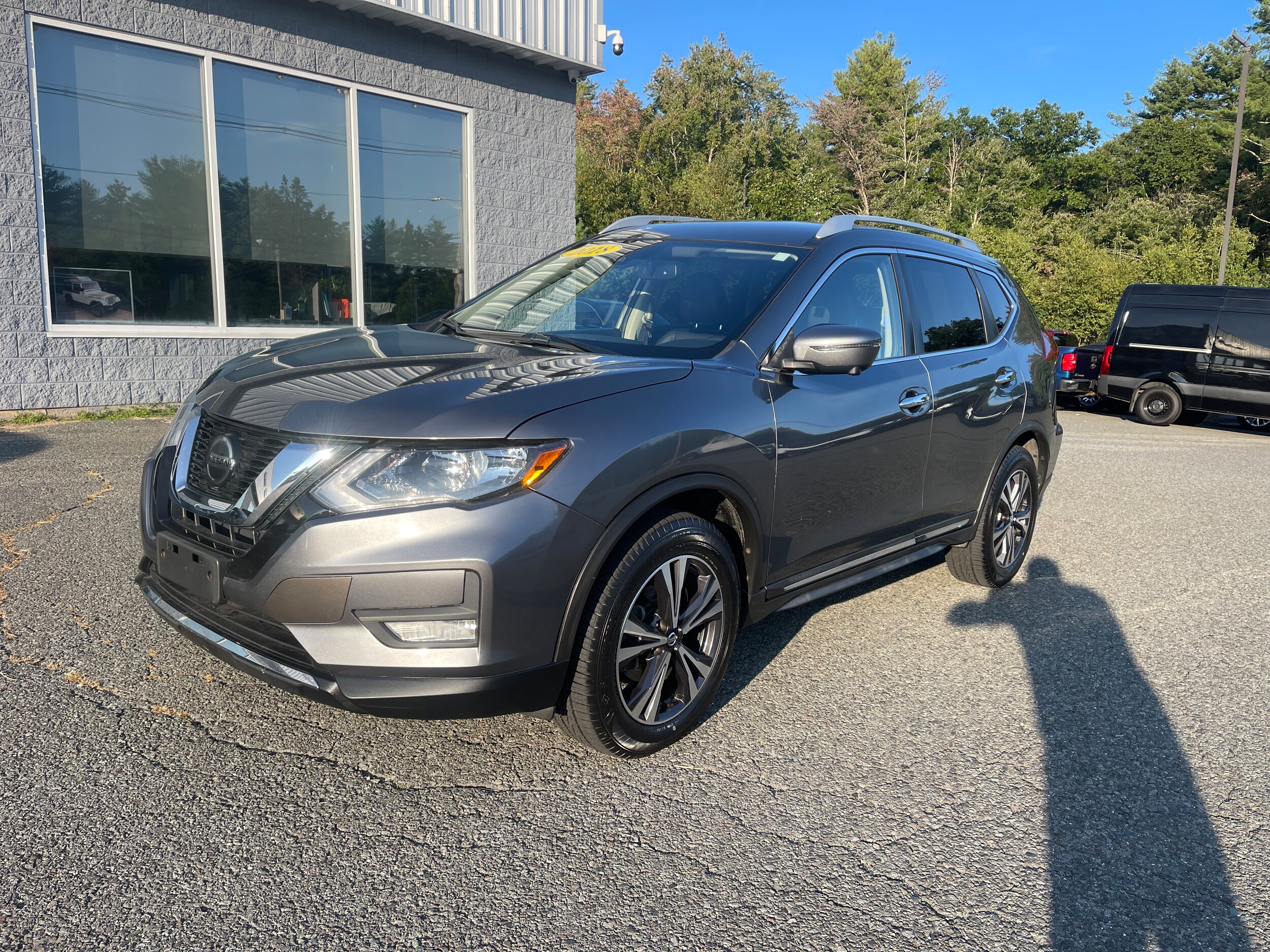 Used 2018 Nissan Rogue SL with VIN JN8AT2MV8JW309165 for sale in Orange, MA