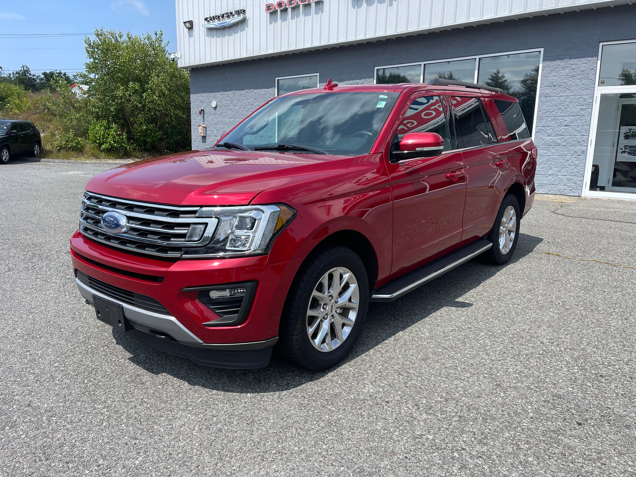 Used 2020 Ford Expedition XLT with VIN 1FMJU1JTXLEA33890 for sale in Orange, MA