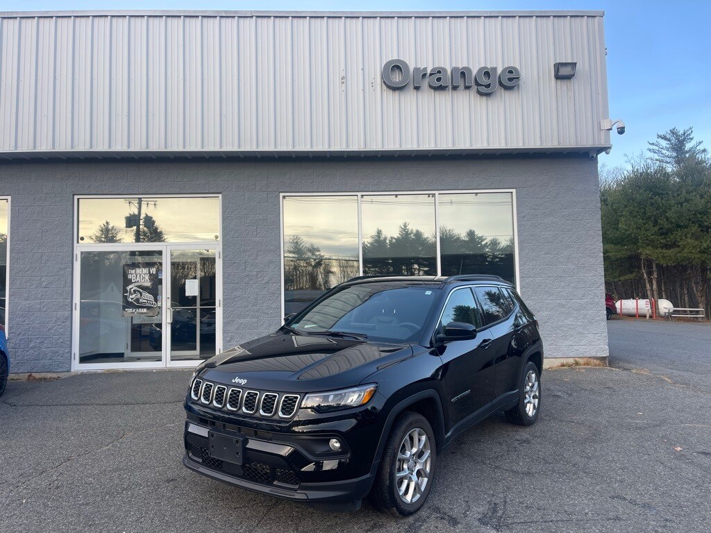 2024 Jeep Compass Latitude Lux's photo