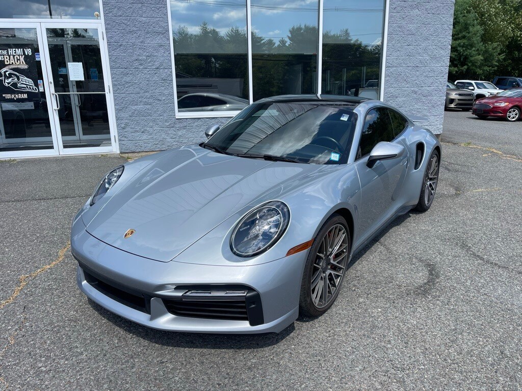 2022 Porsche 911 Turbo photo 2
