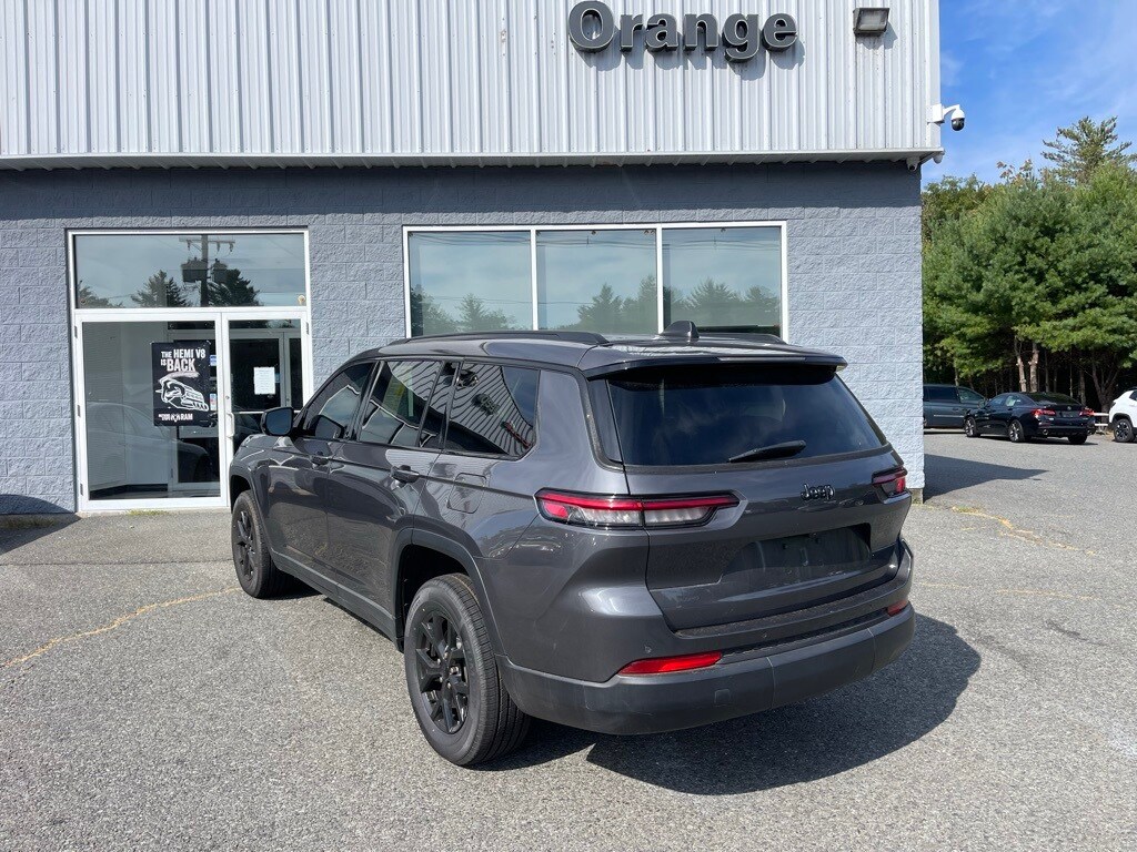 2021 Jeep Grand Cherokee Limited photo 3