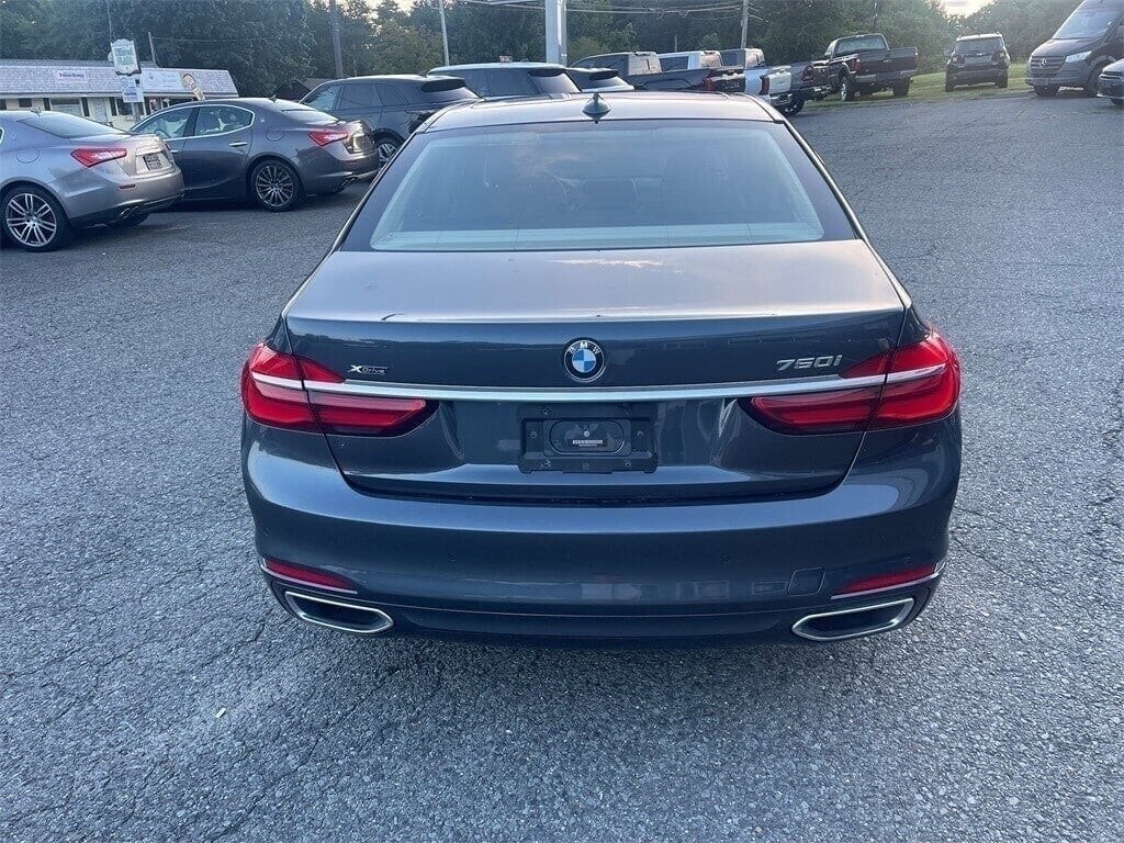 2016 Bmw 750i photo 4