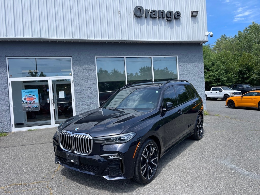 2019 BMW X7 40i's photo