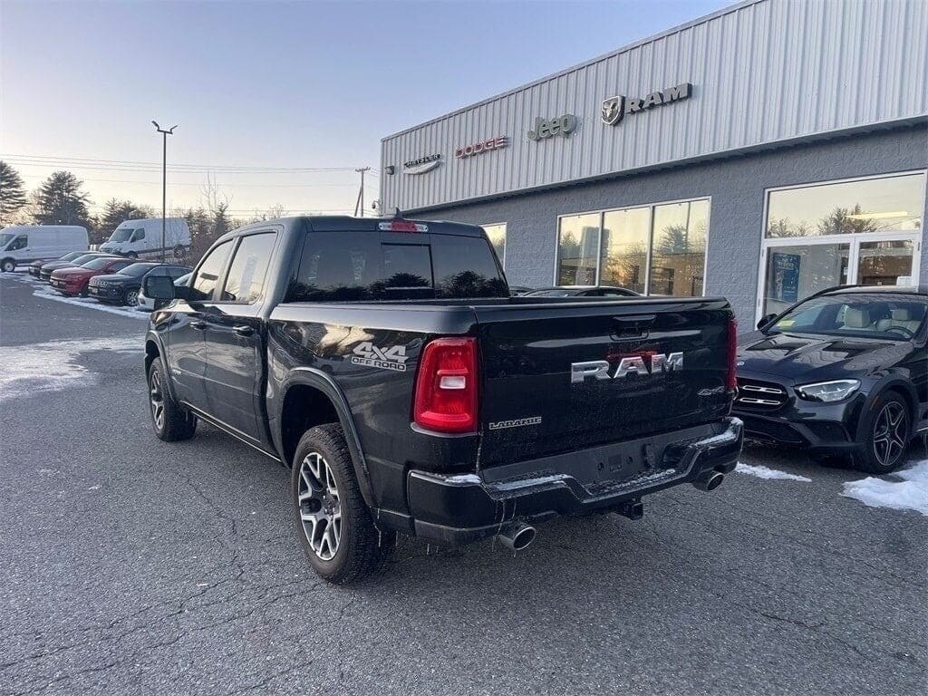 2025 Ram 1500 Laramie photo 4