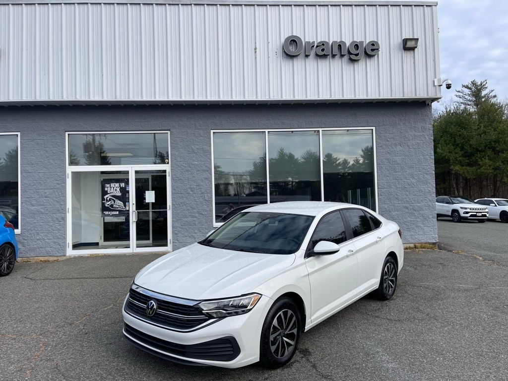 2024 Volkswagen Jetta S's photo