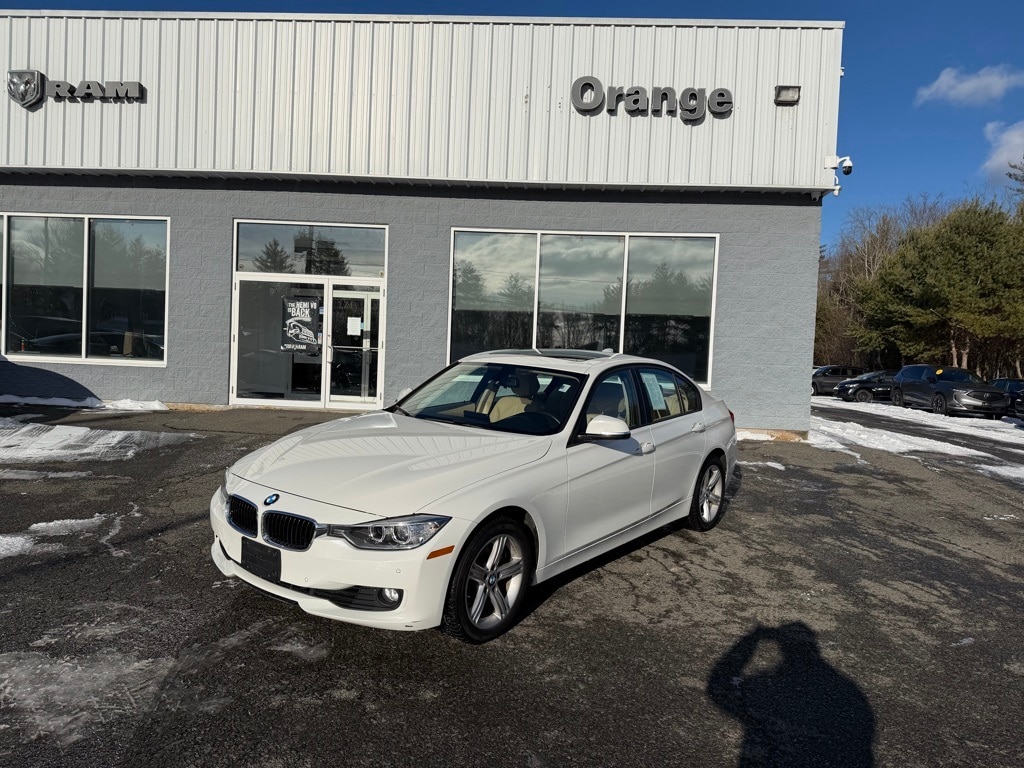 2014 BMW 3 Series 328i's photo