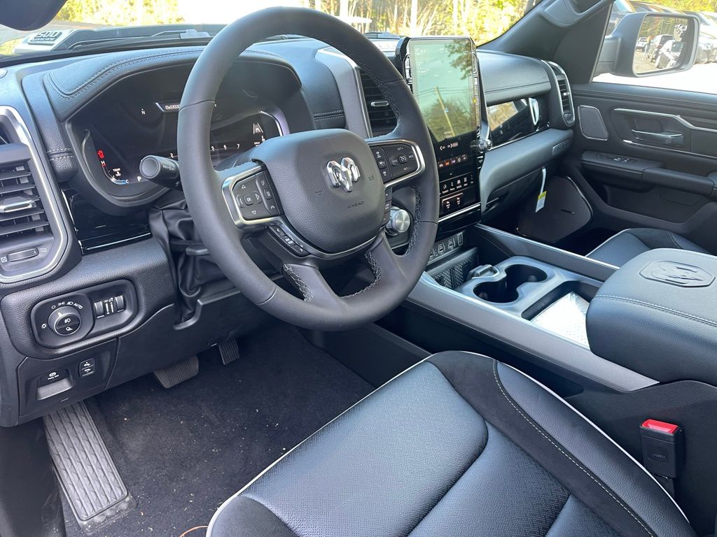 2026 RAM 1500 Laramie - Photo 16