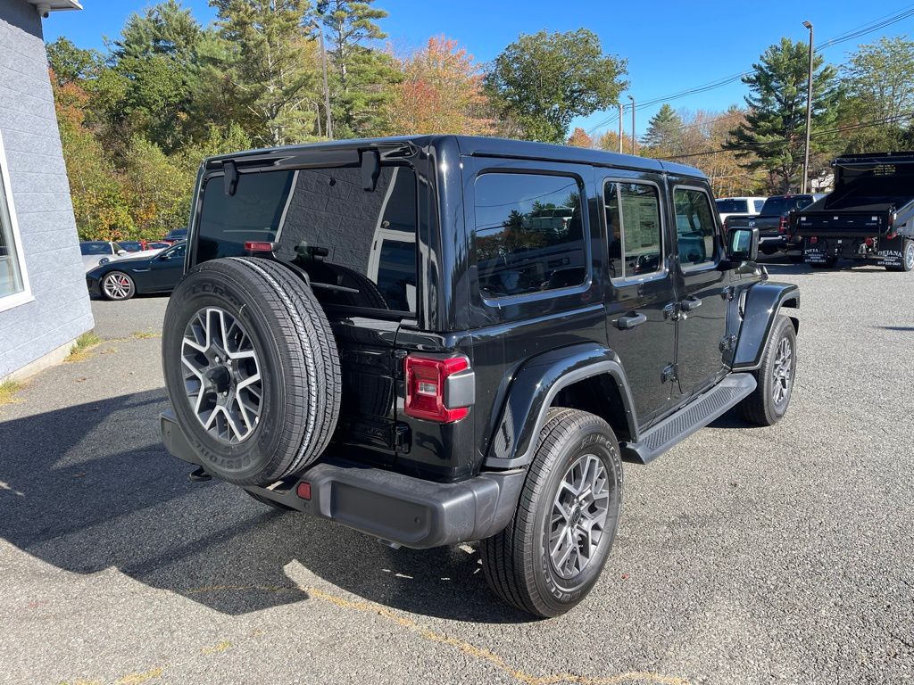 2025 Jeep Wrangler 4-Door Sahara - Photo 6